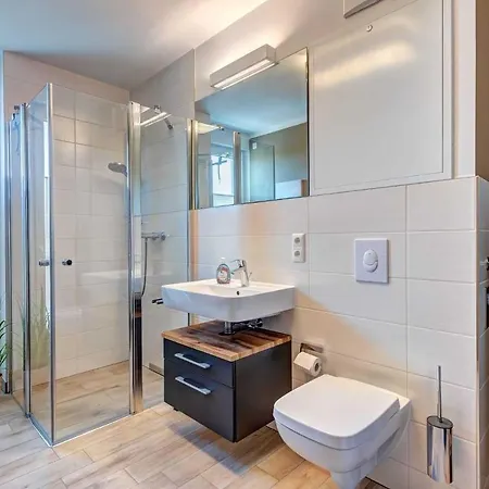 Im Kiefernhain, Ferienwohnung 13 Apartmán Zirchow